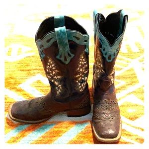 Women’s Lucchese ostrich boots size 9